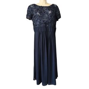 Oleg Cassini Evening Dress 22W Rosette Sequin Glam Elegant Sophisticated Party